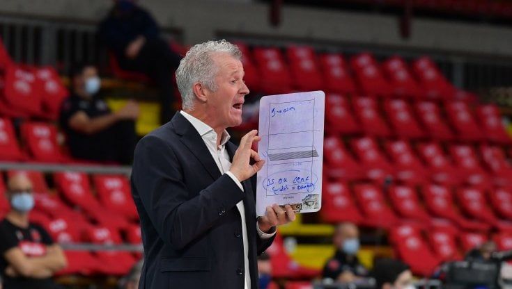 Volley, scossone a Perugia: via il tecnico Heynen