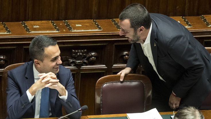 Manovra, Dal Navigator all'ecotassa: la settimana folle di Salvini e Di Maio