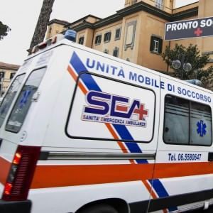 Escavatore va a fuoco, ferito un operaio Ilva