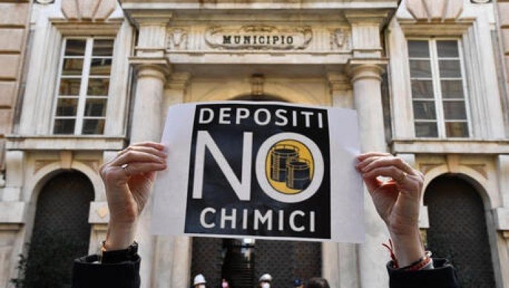  Depositi chimici stop a Ponte Somalia, “Superba” minaccia di lasciare Genova