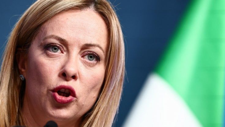 Meloni: "Il risultato delle regionali rafforza il centrodestra e il governo". Letta: "L'Opa contro il Pd ha fatto male a 5S e Terzo Polo"