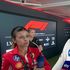 Leclerc, il lapsus sul motore Ferrari e la reazione dell'addetta stampa diventata virale