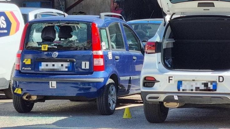 Attentato a Sferracavallo, torna a sparare la banda del mitra