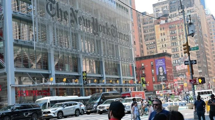 L’appello dell’editore del New York Times ai media Usa: “Non piegatevi a Trump”