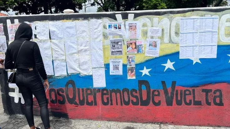 A Caracas l’ora drammatica dei figli desaparecidos: “Dite se sono sopravvissuti”