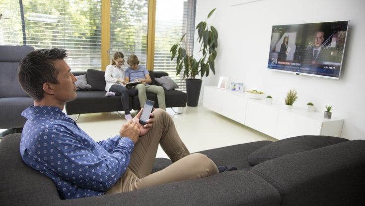 L'Italia si scopre più "onlife": famiglie connesse all'87,2 per cento