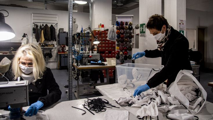 Mascherine, milioni di pezzi risultano inviati ma alle Regioni non sono mai arrivati. Arcuri ammette: "Sistema inceppato”