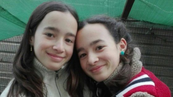 Donazioni ai terremotati al posto dei regali per la cresima, il cuore di Costanza ed Elena commuove Ischia