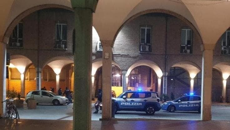 Droga in zona universitaria, smantellata una rete di spaccio davanti ad Economia