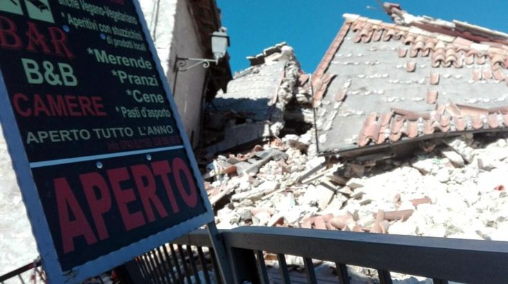Terremoto Centro Italia, dentro Castelluccio il giorno dopo la scossa