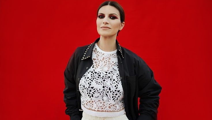 Oscar, Laura Pausini: "Dedico a mio padre la nomination, pronta a ripeterlo all'Academy se vinco"