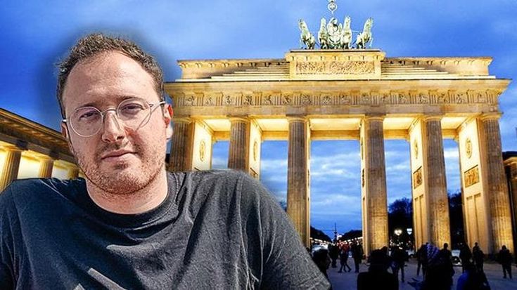 La vita di Paolo a Berlino: “Per arrivare qui non è servita l’intelligenza artificiale, mi offrivano il doppio dello stipendio. Le europee? Posso votare come un cittadino tedesco”
