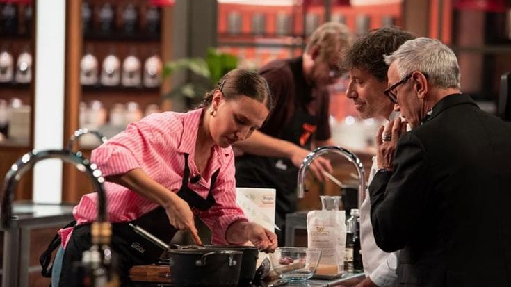 "Dopo l’uscita da MasterChef critiche e insulti. La tv mi ha cambiato, ma torno a studiare Legge”