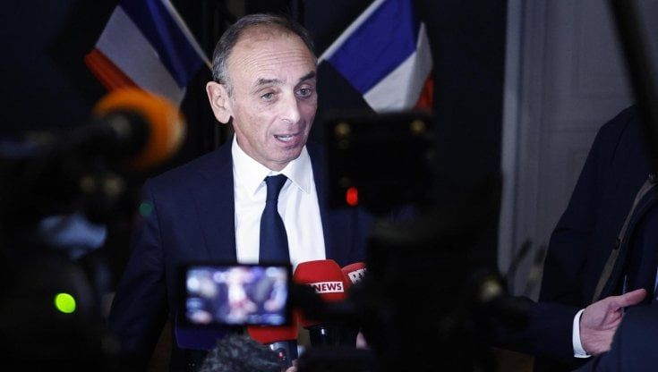 Francia, lo scrittore che immaginò Zemmour presidente: "Riempie un vuoto, come Trump o Grillo" 