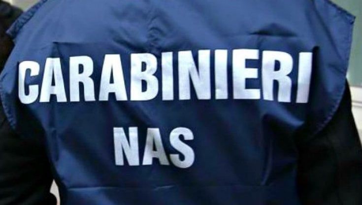 Farmaci scaduti nello studio medico: una denuncia del Nas di Parma