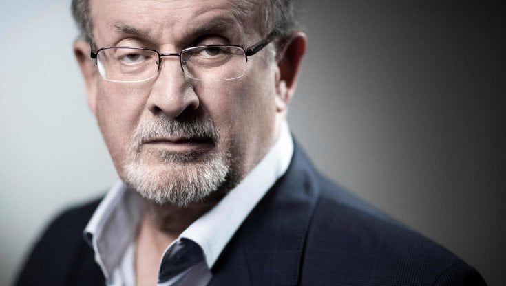 L'attacco a Rushdie e l'estremismo islamico nell'America in preda a tensioni e violenze politiche