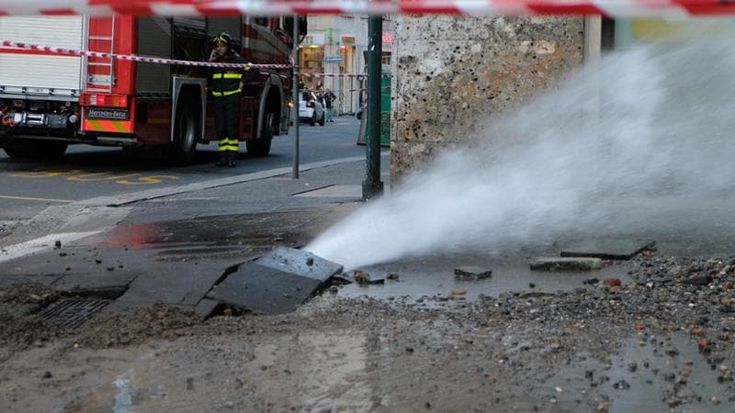 Reti colabrodo, disagi e proteste: in Sicilia siccità finita ma l’acqua non arriva
