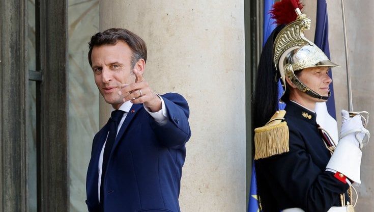 Macron sogna la pace in Ucraina (e magari il Nobel)