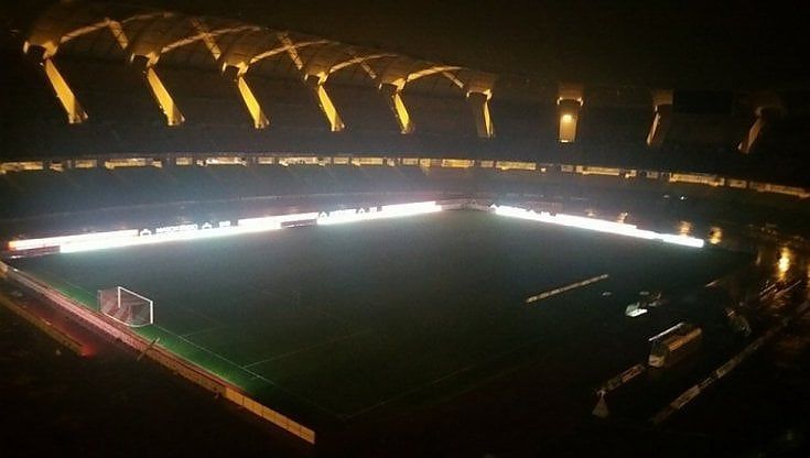 Bari, allo stadio San Nicola giochi di luce a ritmo di musica. "E vogliamo illuminare l'esterno di biancorosso"