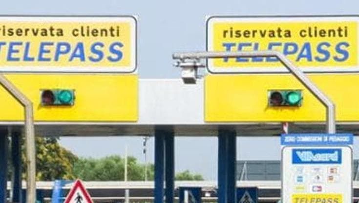 Sosta “smart” nei parcheggi Anm: si potrà pagare anche con Telepass