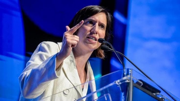 Schlein presenta la ricetta dem alla Federmanager: “Oggi parlo di crescita”