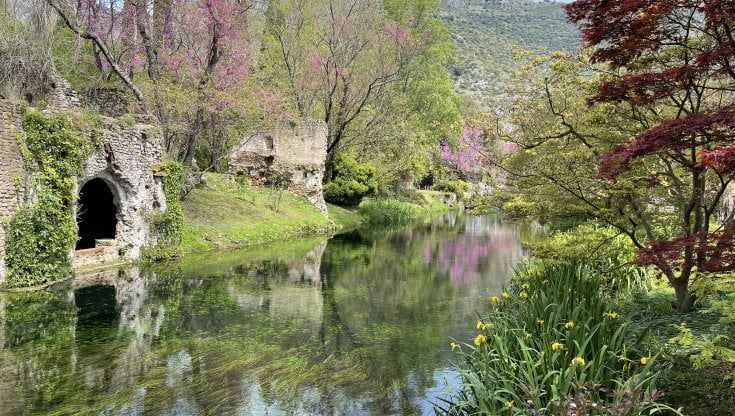 Il Giardino di Ninfa riapre il Primo Maggio: il calendario delle visite