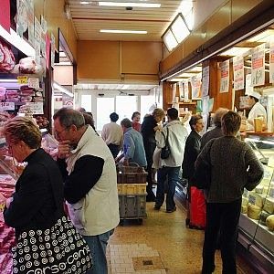 Commercio, imprese straniere non conoscono la crisi