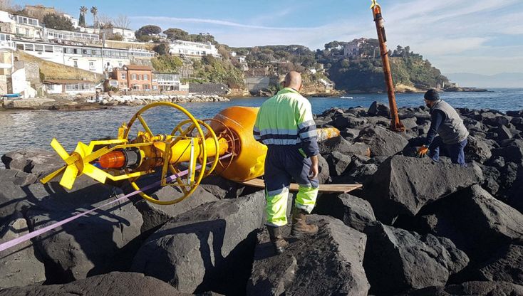 Recuperata dopo due mesi la boa di segnalazione della Gaiola