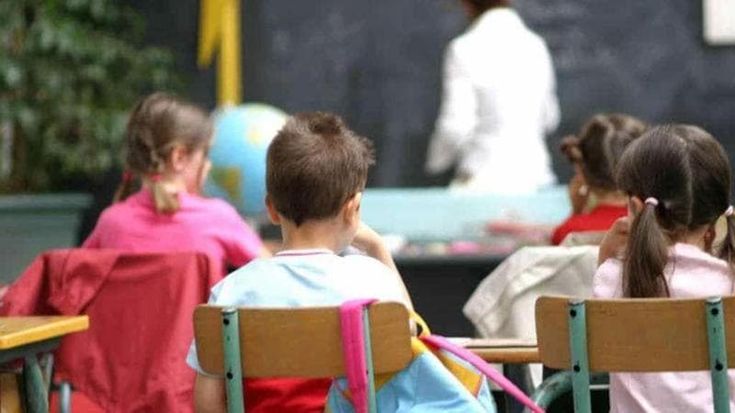 Cadono le accuse di maltrattamenti sui bambini, assolte maestra e dirigenti