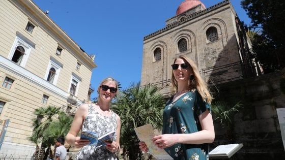 Sicilia, boom del turismo a Pasqua ma l'estate è a rischio