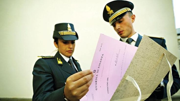 Parma, false fatture da 20 milioni di euro per gli imprenditori del pallet