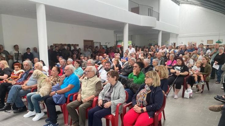 Genova, migranti minori nei container. Petizione della Val Polcevera al prefetto