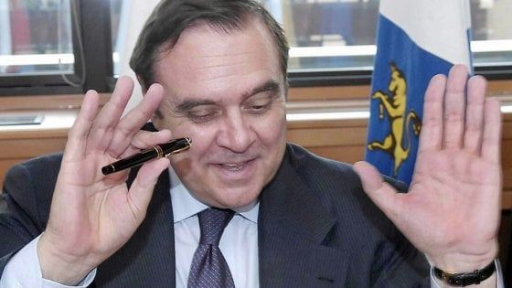 Mastella e la tentazione Italia Viva: "Non ho visto Renzi ma se il centrodestra ha pregiudizi contro di me..."