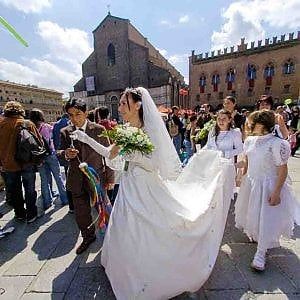 Emilia-Romagna, boom di nozze e divorzi. E crescono i riti civili