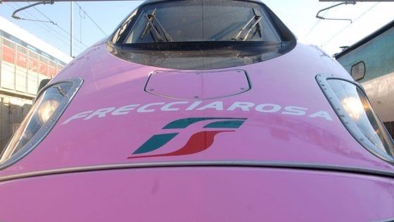 FrecciaRosa 2018, visite ed ecografie per fare prevenzione sui treni