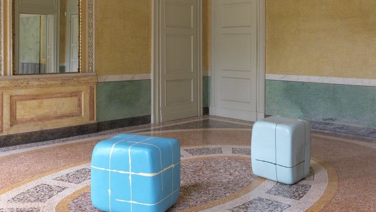 "Misfits", gli incastri impossibili di Nairy Baghramian in mostra alla Gam di Milano