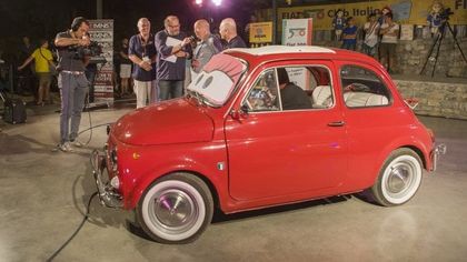 La 500 si laurea a 60 anni