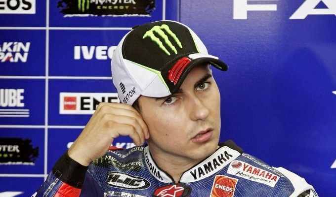 MotoGP, test a Valencia: Lorenzo davanti a tutti, ma Rossi segue a ruota
