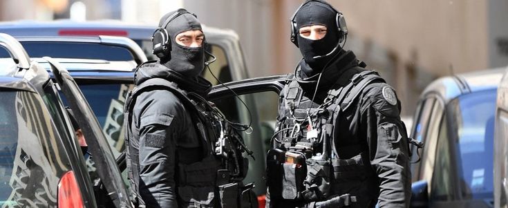Francia, due arresti a Marsiglia per "attacco terroristico imminente". Il procuratore Molins: "Legami con reti jihadiste in Belgio"