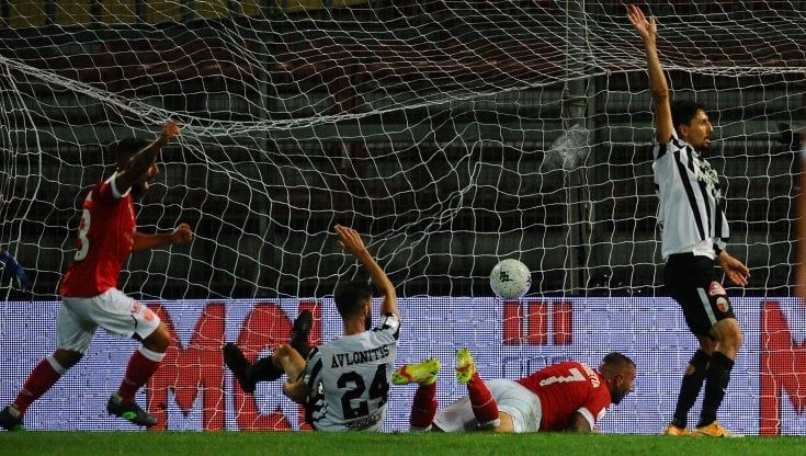 Serie B, l'Ascoli fa il colpo a Perugia. Il Frosinone espugna Vicenza