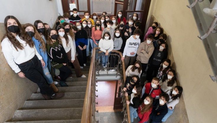 Volgare Illustre: a Teatro Due linguisti, filosofi, artisti, intellettuali e studenti indagano le prospettive della Lingua 