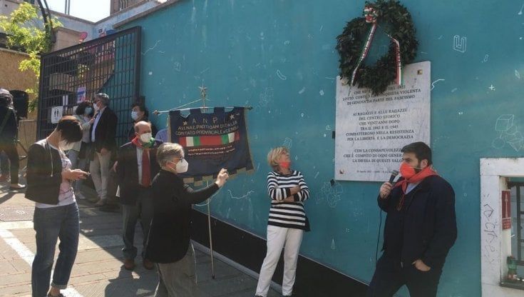 Piazza Rostagno, inaugurata la targa dedicata a chi si oppose al fascismo