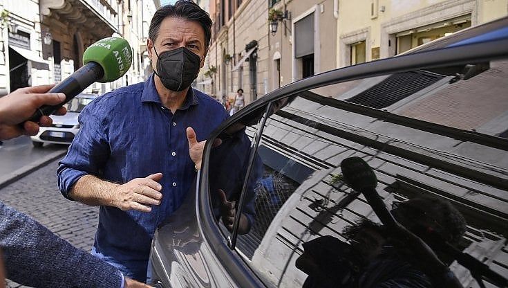 Ius soli, battaglia nei Cinquestelle. I deputati avvertono Conte: “Non tiriamoci indietro”