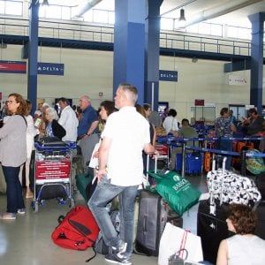 In tilt computer Delta Airlines: disagi e ritardi anche a Fiumicino: cancellati tre voli