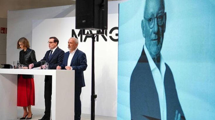 Mango, la storia del marchio nato da un frutto e diventato simbolo della moda globale