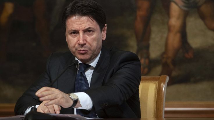 Conte, leader rifugio di un Paese impaurito. Il più amato è ancora lui