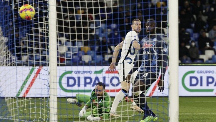 Napoli-Inter 1-1: Dzeko replica a Insigne, i nerazzurri restano in vetta