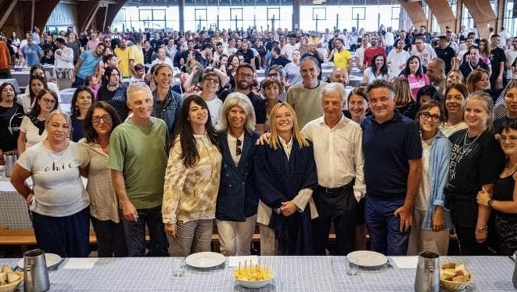 Meloni a San Patrignano: “Siete inciampati e vi siete rimessi in piedi”