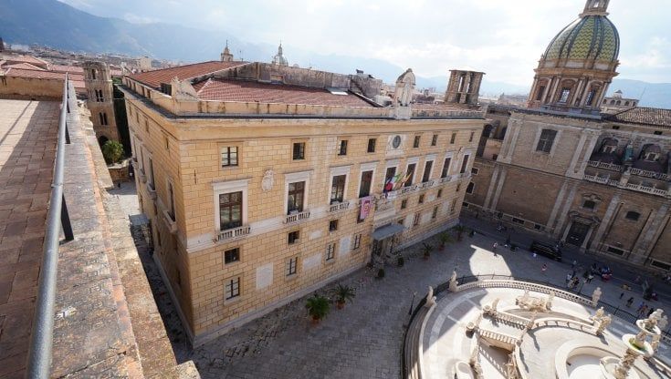 Palermo, via dal Comune anche gli avvocati: cause perdute in serie e danni milionari