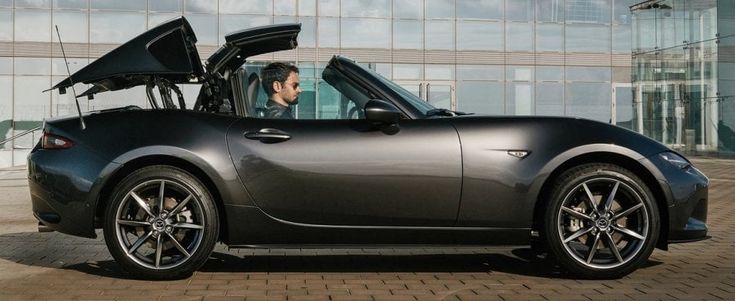 Mazda MX-5 RF, magica coupé